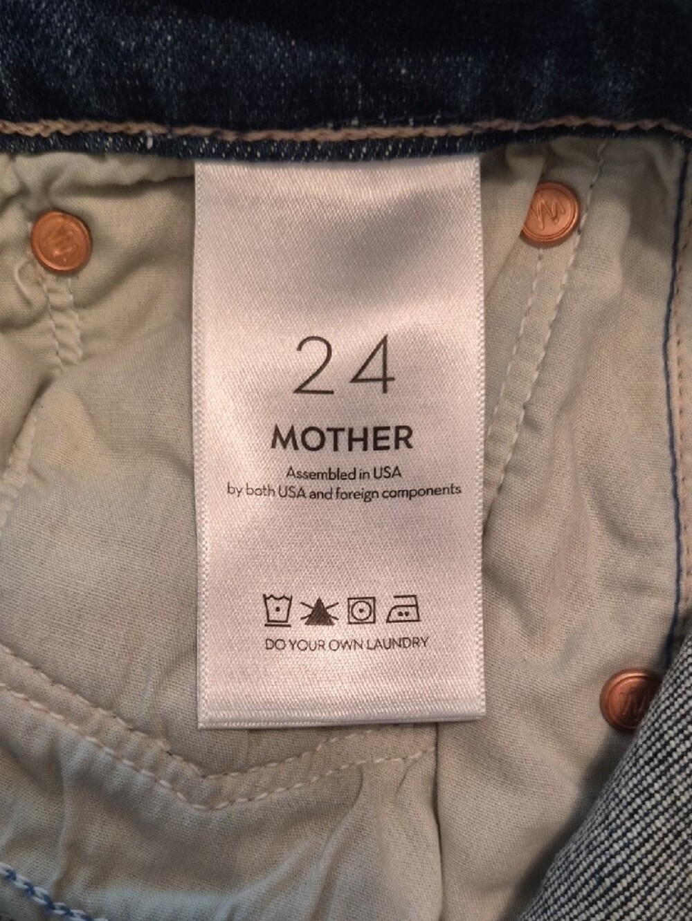 MOTHER High Waisted Double Hiker Skimp Color: “Love Bomb,- Size 24 - Picture 10 of 12